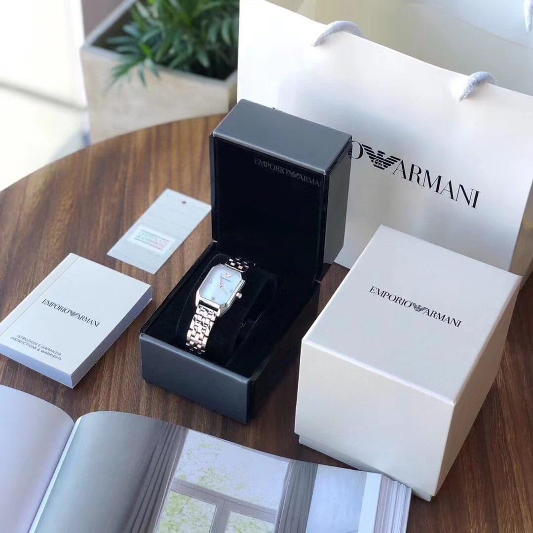 Montre elegante emporio pour Femmes